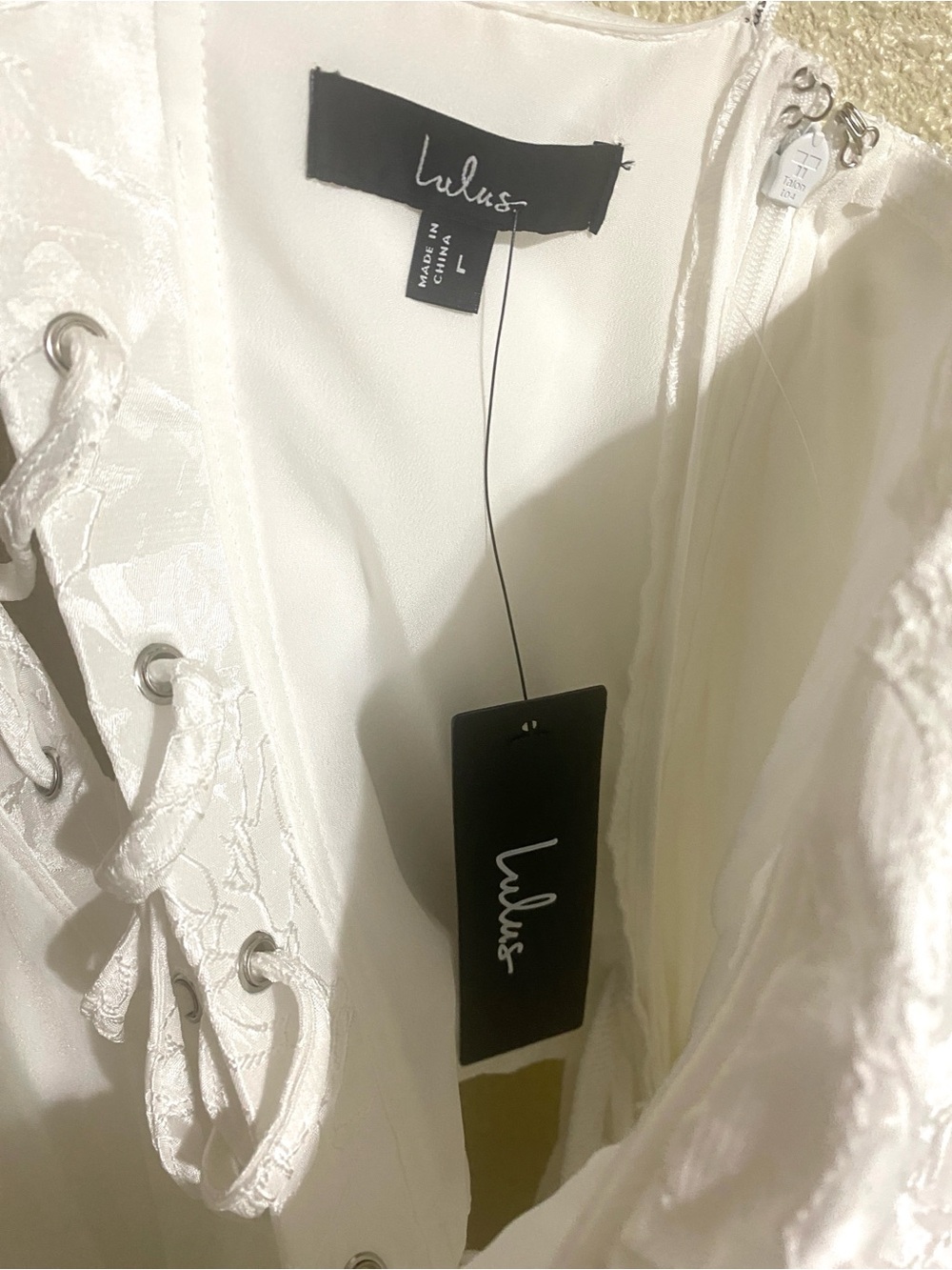 Lulus Laubrey White Floral Jacquard Midi Dress and Scarf Set Size L NWT - Picture 12 of 16